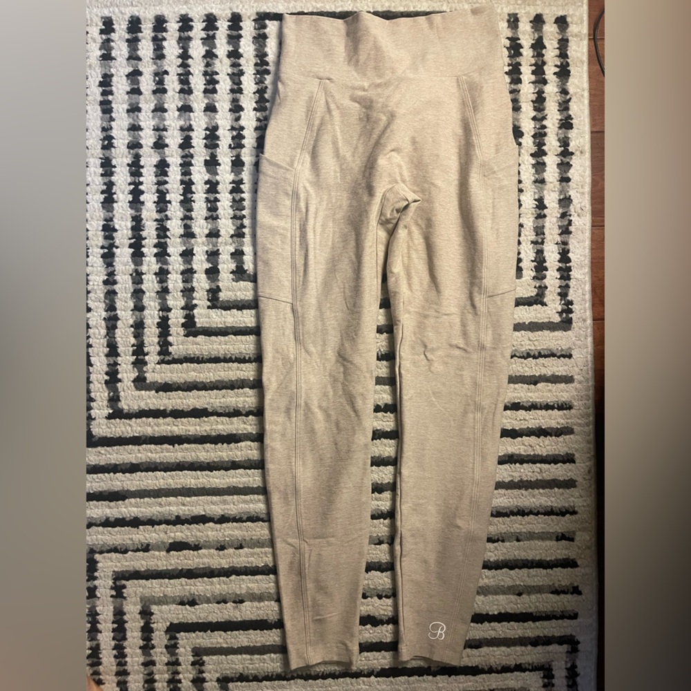 Bombshell Sportswear curves leggings in taupe size LARGE